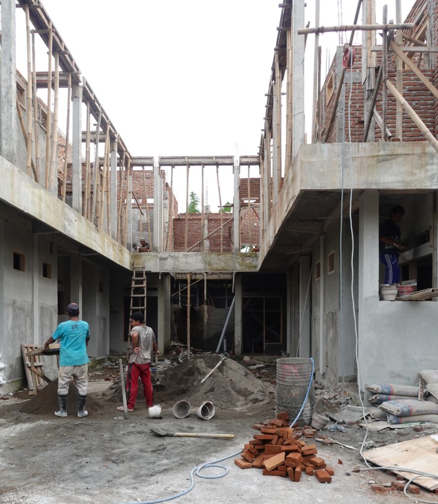 Pembanguan kos-kosan Swasembada Kekalik